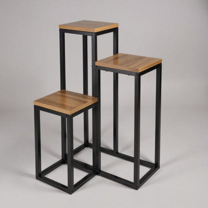 Suport metalic pentru flori cu 3 niveluri - pentru plante decorative în stil industrial, ideal pentru living, grădină, balcon sau hol