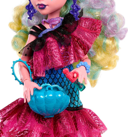 Papusa Lagoona Blue - Monster High,  Părul strălucitor, 29 cm, cu accesorii de bal