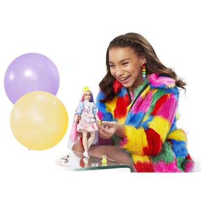 Păpușă Barbie Extra Style Beanie – 15 Piese, Rochie Holografică, Cățeluș