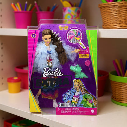 Păpușă Barbie Extra Style – Palton Chic, Modă Îindrăzneață, Animal de Companie