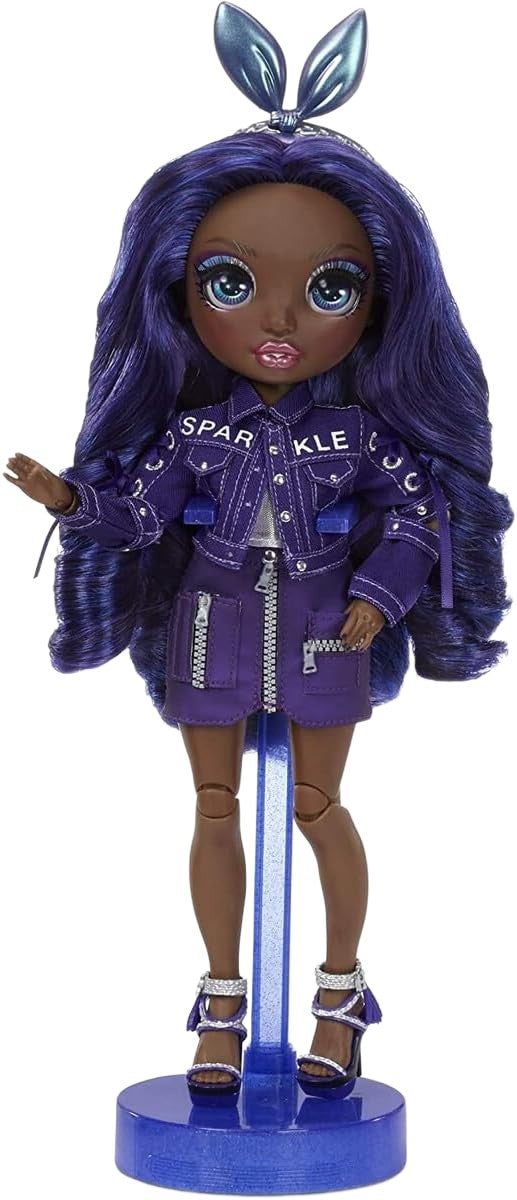 Papusa Krystal Bailey - Indigo Rainbow High, 28 cm, cu 8 accesorii si tinute complete