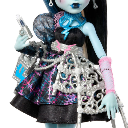 Păpușa Monster High Frankie Stein – Scary Sweet, 27 cm, Colecție Oficială